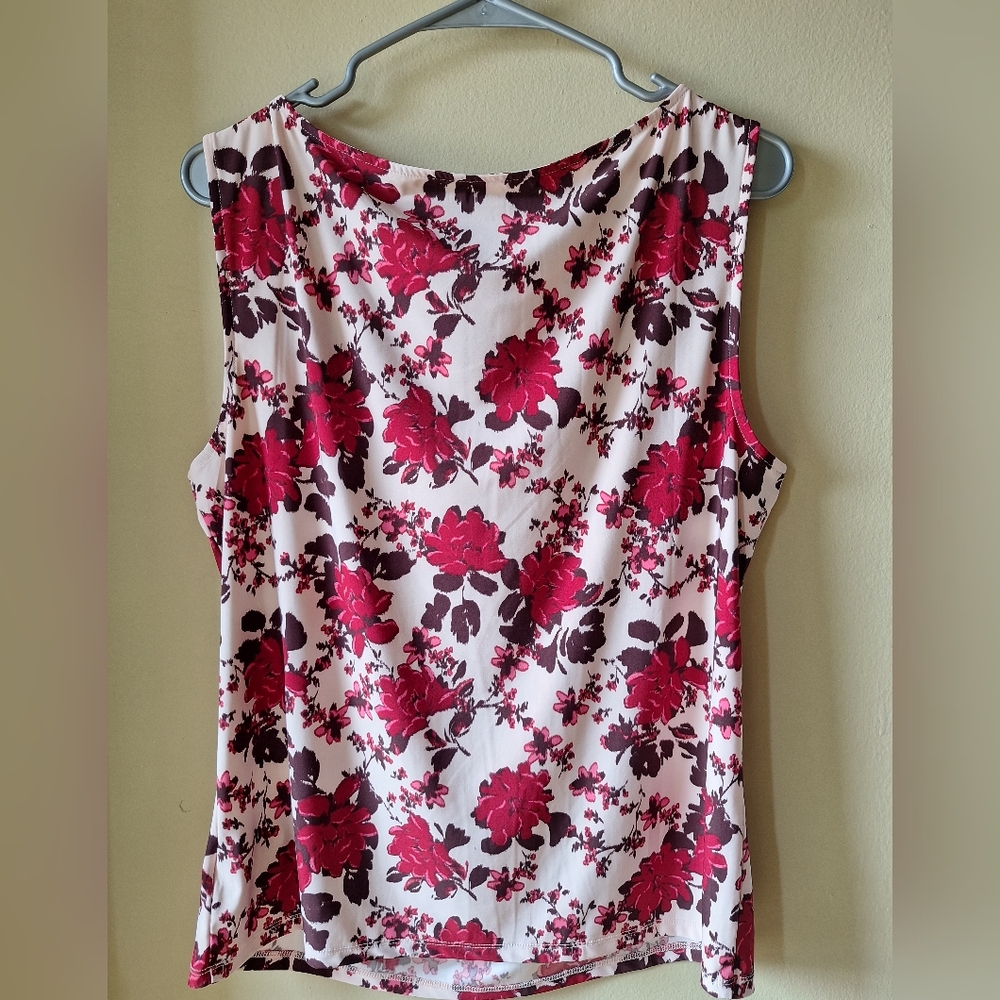Lands End Women's Sleeveless Silky Knit Drape Front Top Sz. L/P - Picture 5 of 8